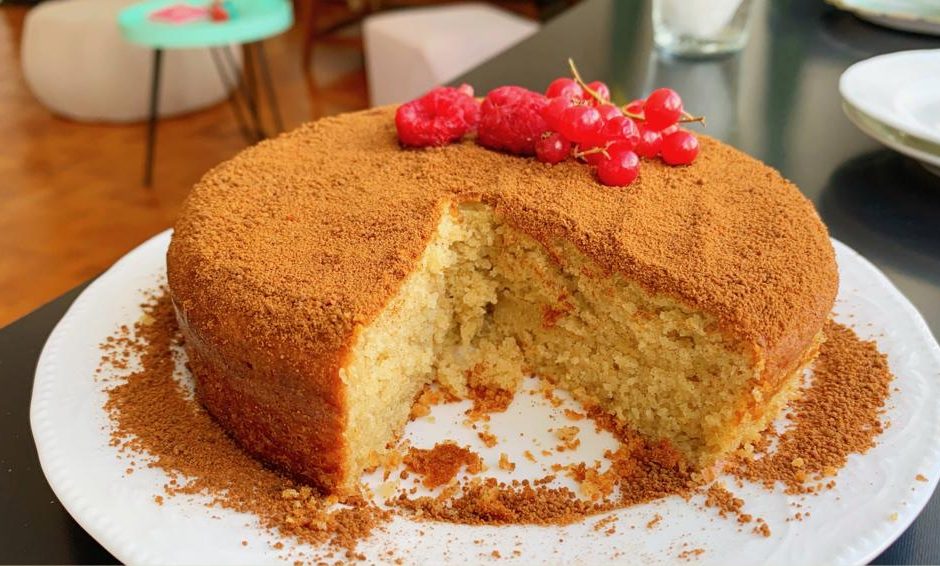 bolo-de-azeite-e-iogurte-sem-gluten-e-lactose-1-940x566